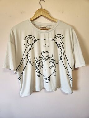 Official Sailor Moon Usagi Bioworld Cropped Graphic Tee Minimalist Line Art Sz L